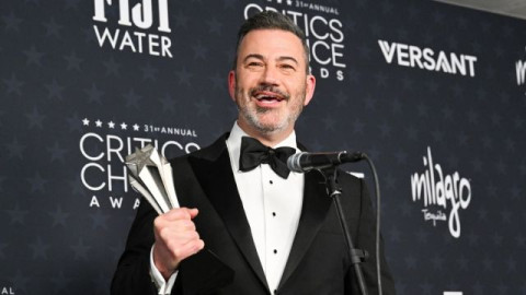 Jimmy Kimmel dedica su premio en los Critics Choice Awards a Donald Trump y vuelve a generar polémica