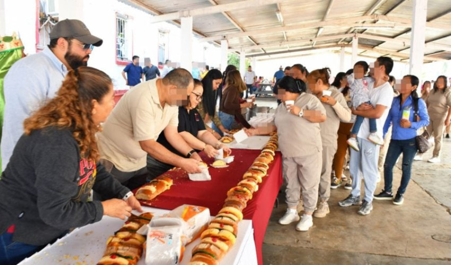 Celebran Día de Reyes con mega rosca de 20 metros en el CEDES Victoria