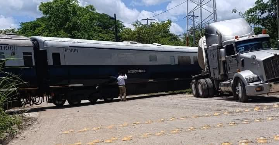 FGR confirma exceso de velocidad en descarrilamiento del Tren Interoceánico en Oaxaca