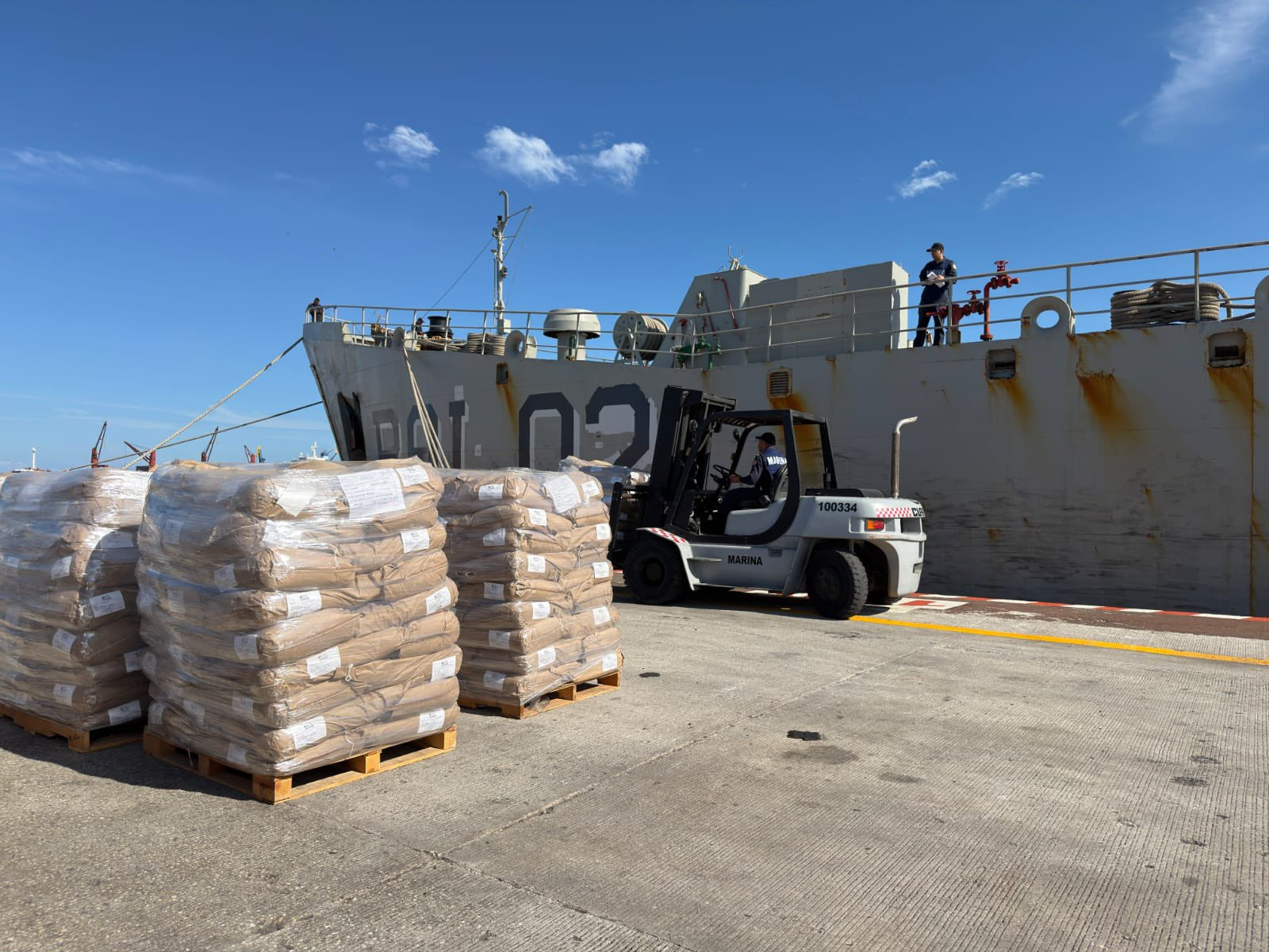 México envía más de 800 toneladas de ayuda humanitaria a Cuba