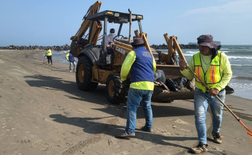 Playas de Veracruz estarán limpias de hidrocarburo para Semana Santa: Rocío Nahle