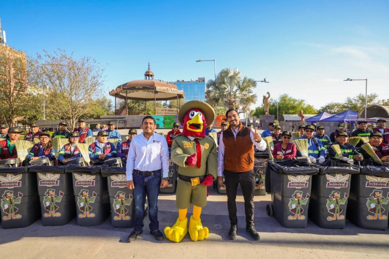 Fortalece Carlos Peña Ortiz equipamiento de trabajadores municipales