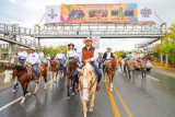Celebró Carlos Peña Ortiz la Tradicional Cabalgata 2026 con jinetes de la región