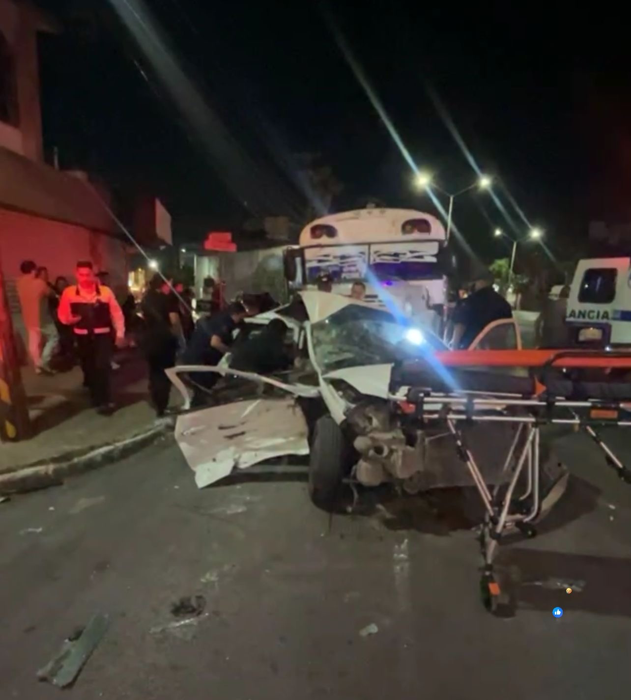 Muere menor en trágico accidente; su madre y hermano resultan lesionados