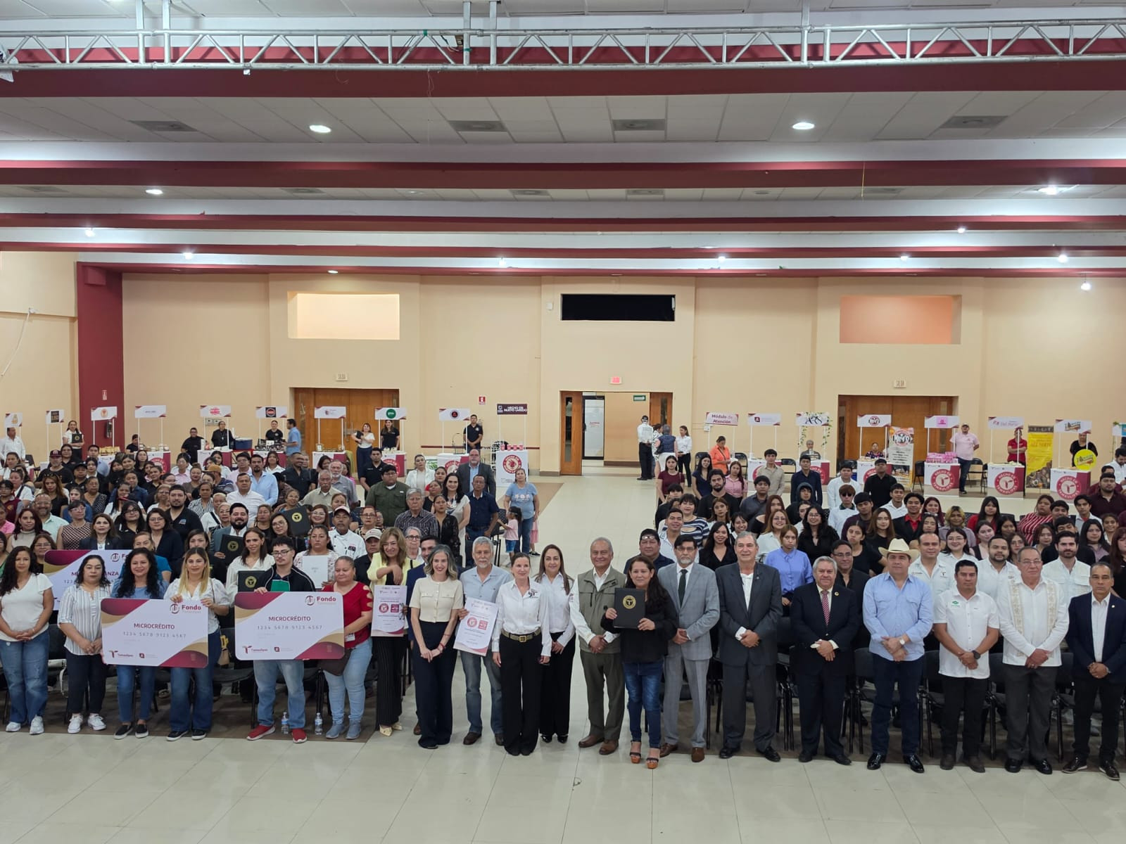 Fortalecen a Emprendedores con distintivos de identidad y créditos del Fondo Tamaulipas