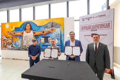 Firmaron Gobierno de Carlos Peña Ortiz y Aeropuerto Internacional Lucio Blanco la conservación de Murales