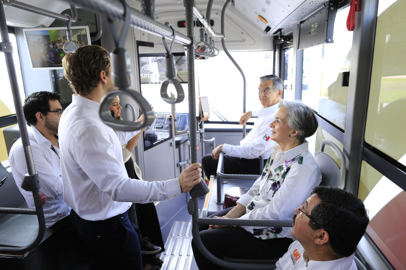 Victoria estrena transporte público gratuito con autobuses híbridos y tecnología inteligente