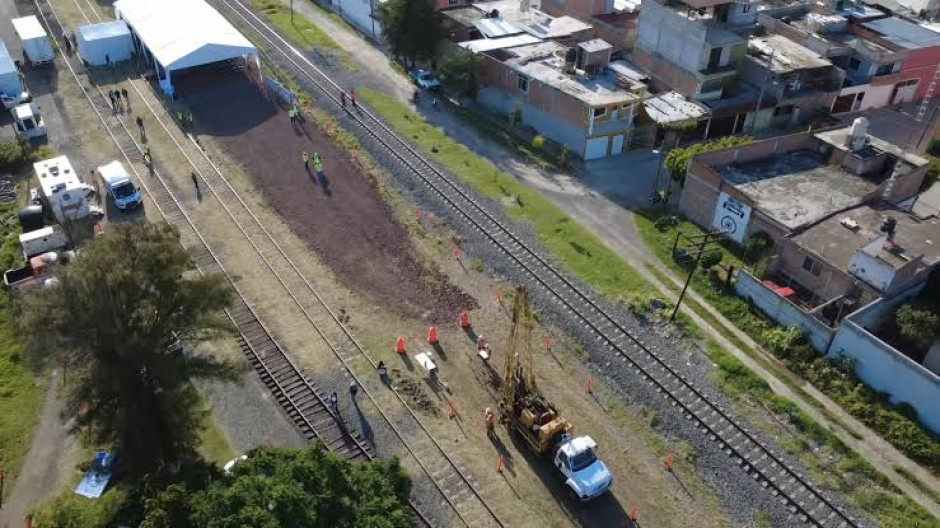 Gobierno federal negocia con ejidos para liberar vías del tren Saltillo–Nuevo Laredo