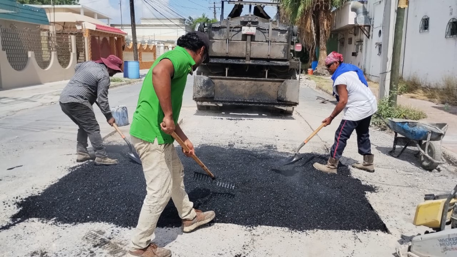 Avanza campaña intensiva de bacheo del Gobierno de Carlos Peña Ortiz en Reynosa