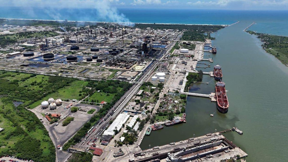 Pemex descarta presencia de hidrocarburo en el Río Pánuco