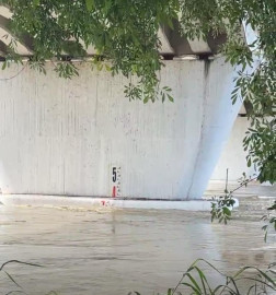 El río Bravo registra un drástico aumento en su caudal entre los dos Laredos; descartan inundaciones