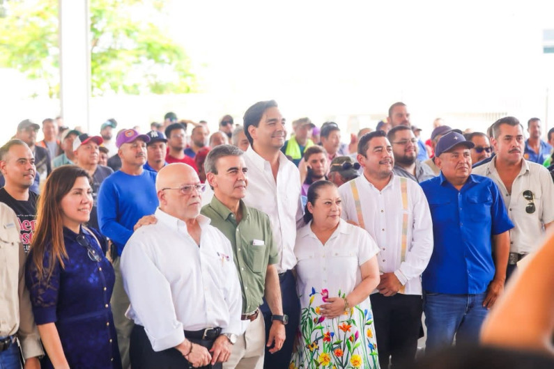 Acuerdan Municipio y FTR apoyo para regularizar cuentas de agua de trabajadores en Reynosa