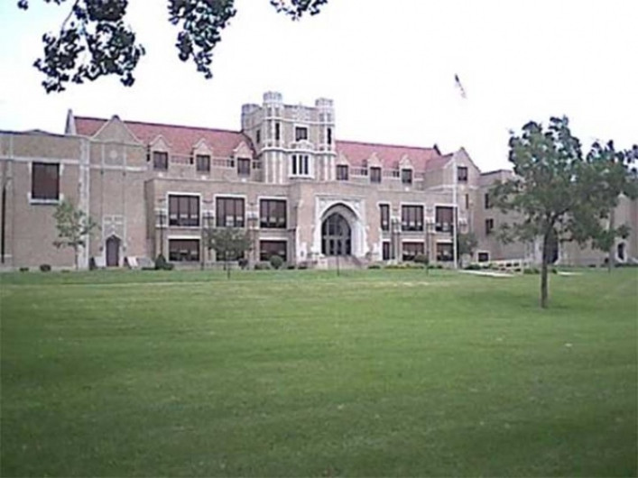 Detienen a estudiante armado, hay un herido