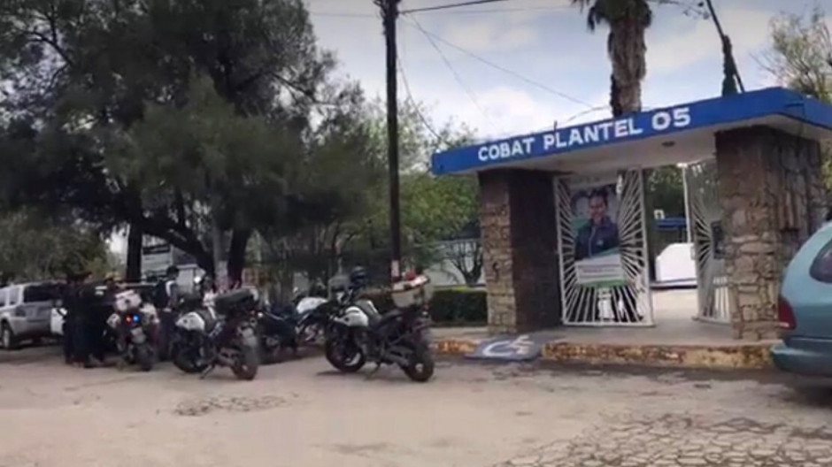Se registra movilización policía en el COBAT Victoria