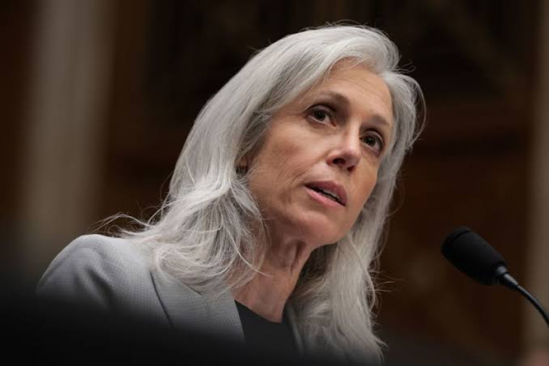 Despiden a la directora de los CDC, Susan Monarez