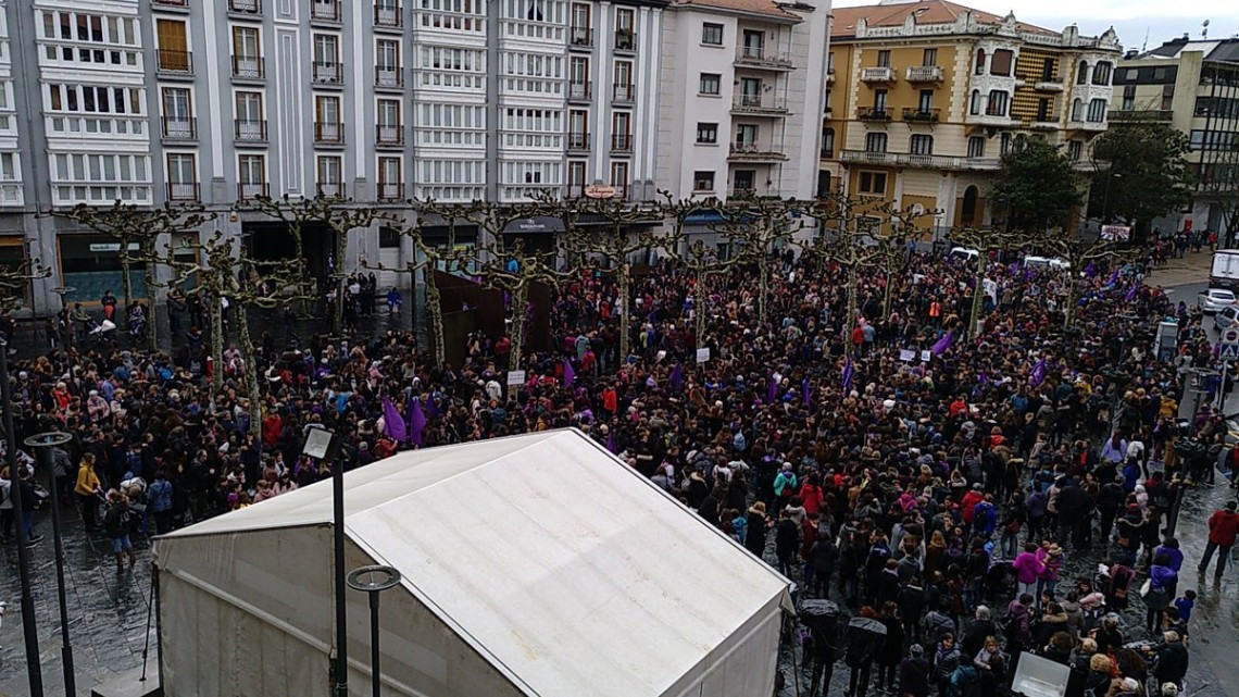 Mujeres se manifiestan en España por el 8M