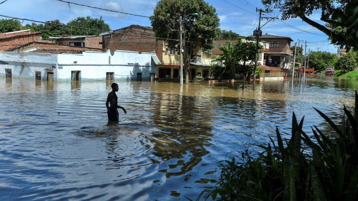 Declara Colombia alerta máxima por lluvias