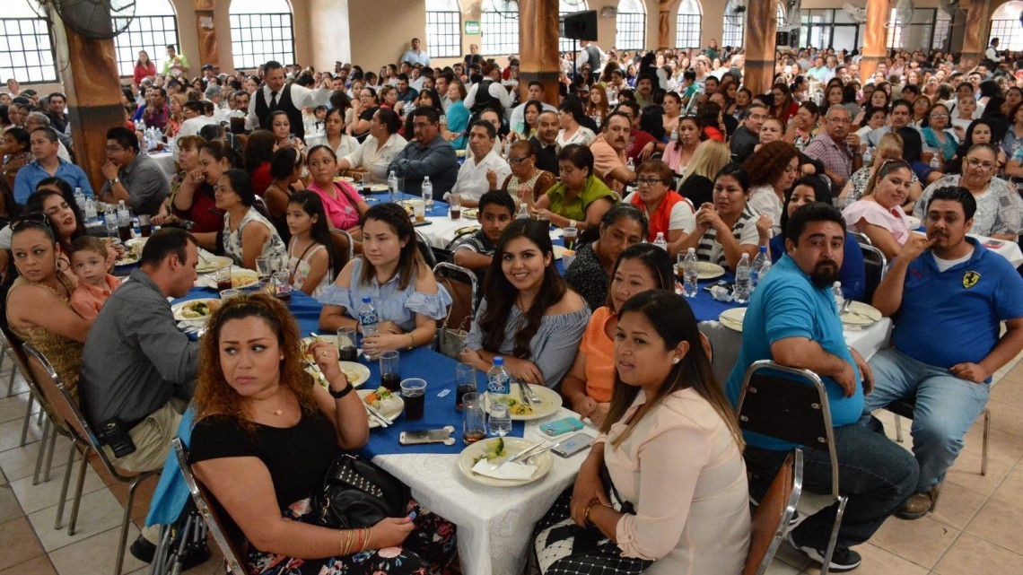 Gobierno de Reynosa festeja en grande a los Maestros