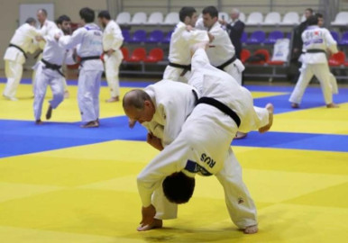 Putin se lesiona un dedo durante un entrenamiento de judo