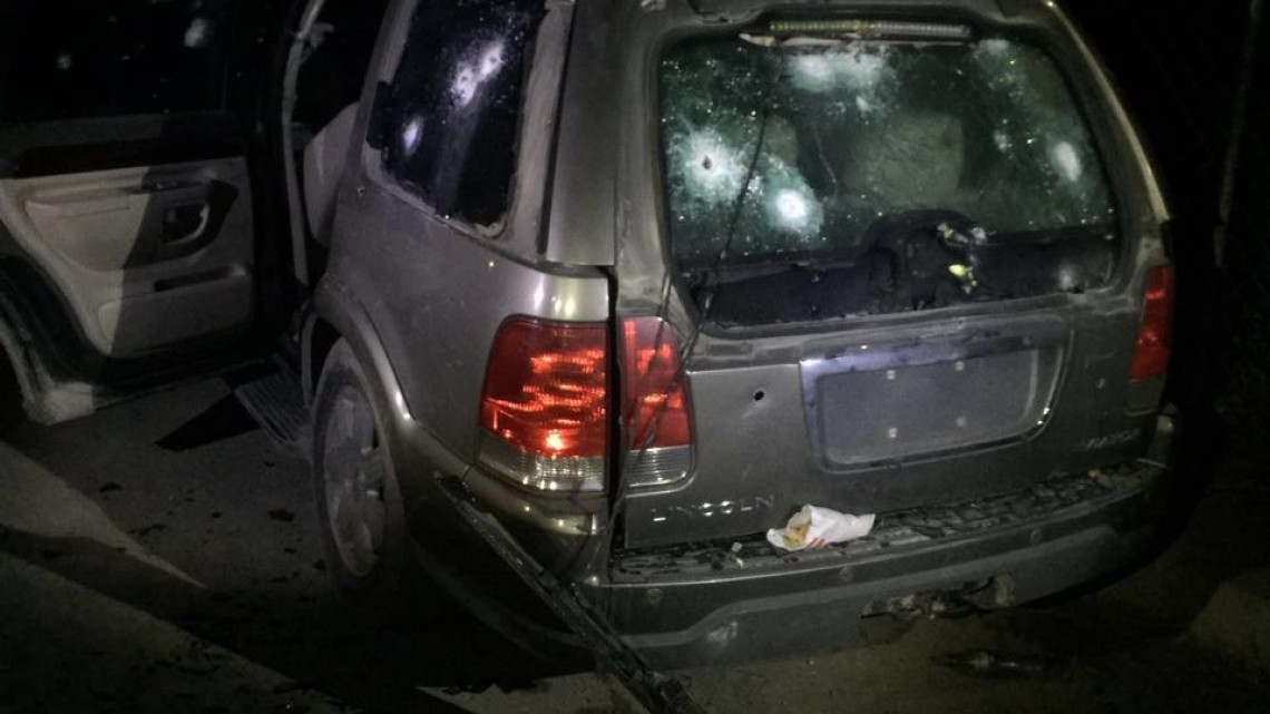 Aseguran arsenal y liberan a 2 personas secuestradas