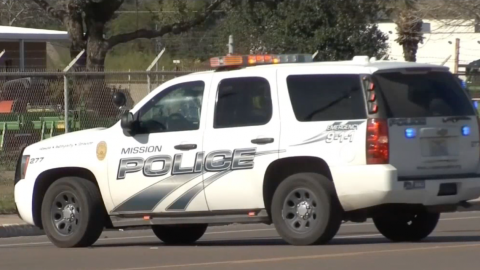 Motociclista pierde la vida tras choque con camión