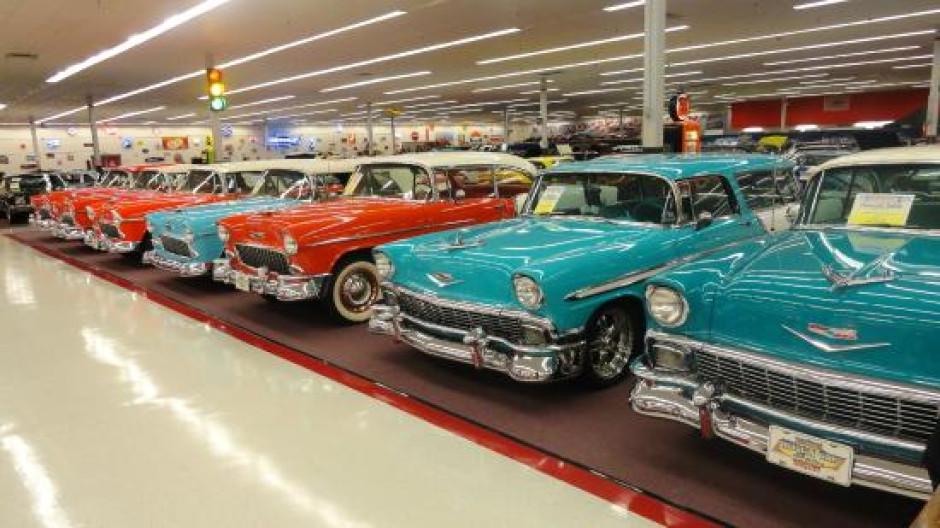 Ante peligro de quiebra, museo subastará 200 coches