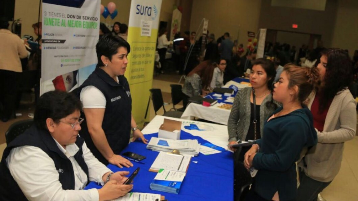 Inauguran Gobernador y Alcalde "feria nacional del empleo para mujeres"