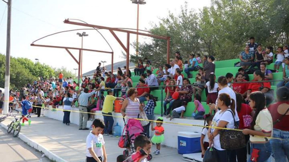 Primer Olimpiada Infantil por celebración del "Día del niño"
