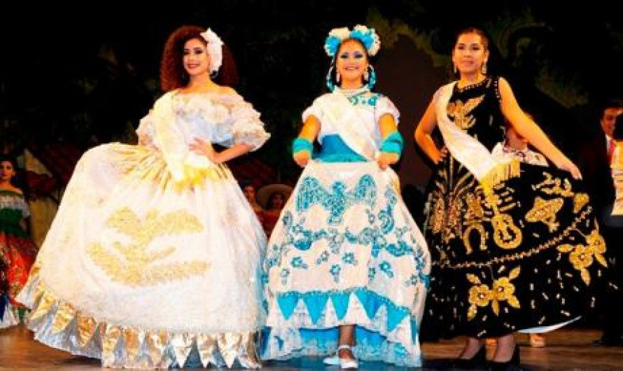 Eligen a Wendy Monserrat Aguillón, como soberana de las fiestas patrias