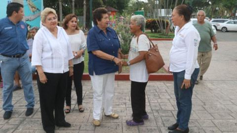 Festeja gobierno municipal y DIF Tampico a adultos mayores