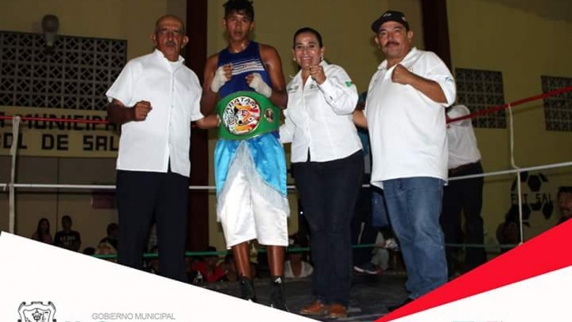Llevan a cabo “Pelea de campeonato estatal peso Gallo” en Camargo