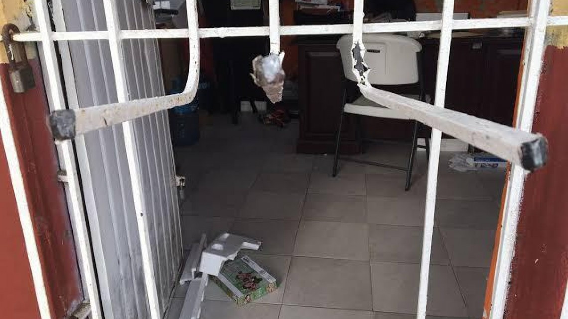 Piden reponer daños a escuelas que sufrieron algún robo