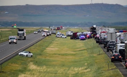 Tormenta de arena ocasiona carambola en Montana y deja 6 muertos 