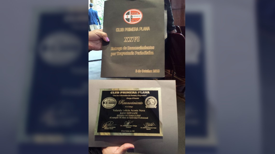 Reconocen a Lety Acosta por su trayectoria periodística