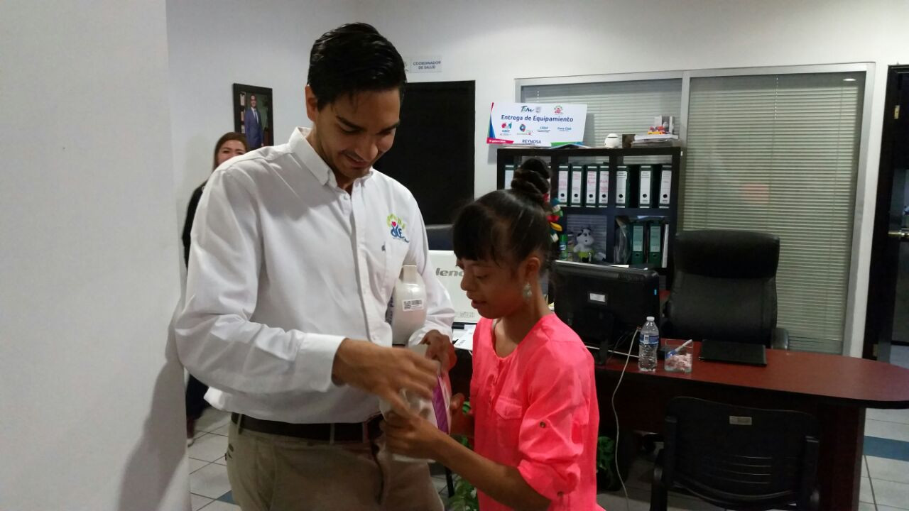 Apoya DIF Reynosa boteo Teletón 2017