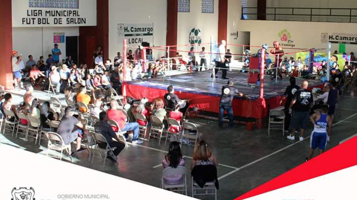 Llevan a cabo “Pelea de campeonato estatal peso Gallo” en Camargo