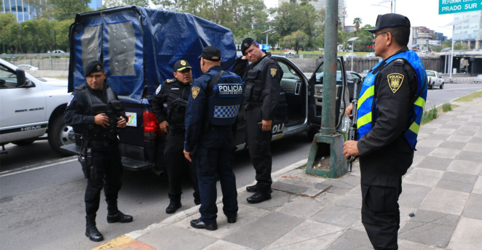 Detienen a madre y menor por vender armas como regalo de reyes