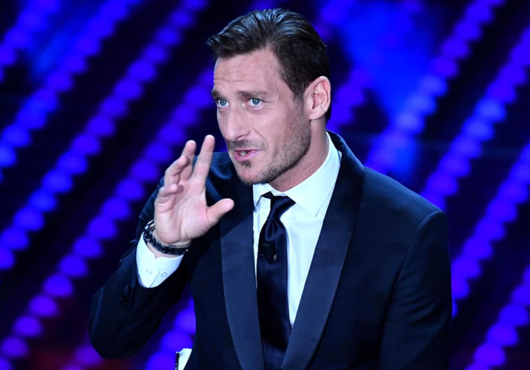 Francesco Totti inicia su etapa como directivo