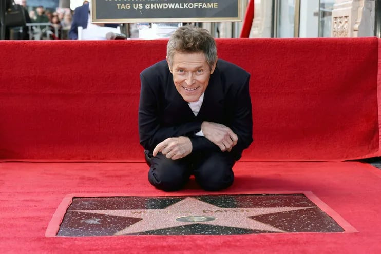 Willem Dafoe recibe su estrella en el Paseo de la Fama de Hollywood