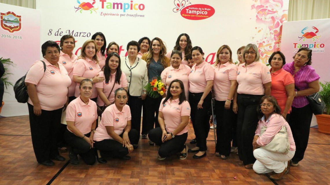 Alcaldesa forma parte del Panel de Mujeres en el Día Internacional de la Mujer