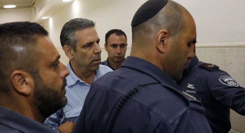 Exministro israelí, sentenciado a 11 años de prisión por espionaje