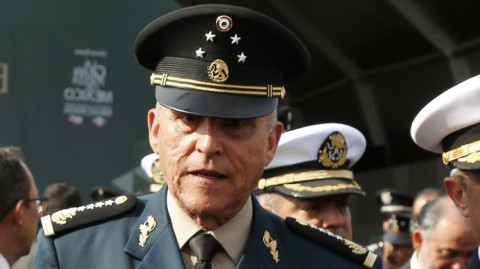 5 cargos relativos a narcotráfico los que se le imputan a Cienfuegos: Ebrard