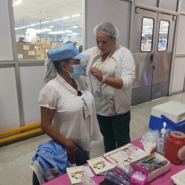 Facilita gobierno de Nuevo Laredo servicios de salud a trabajadores de la Empresa TKR