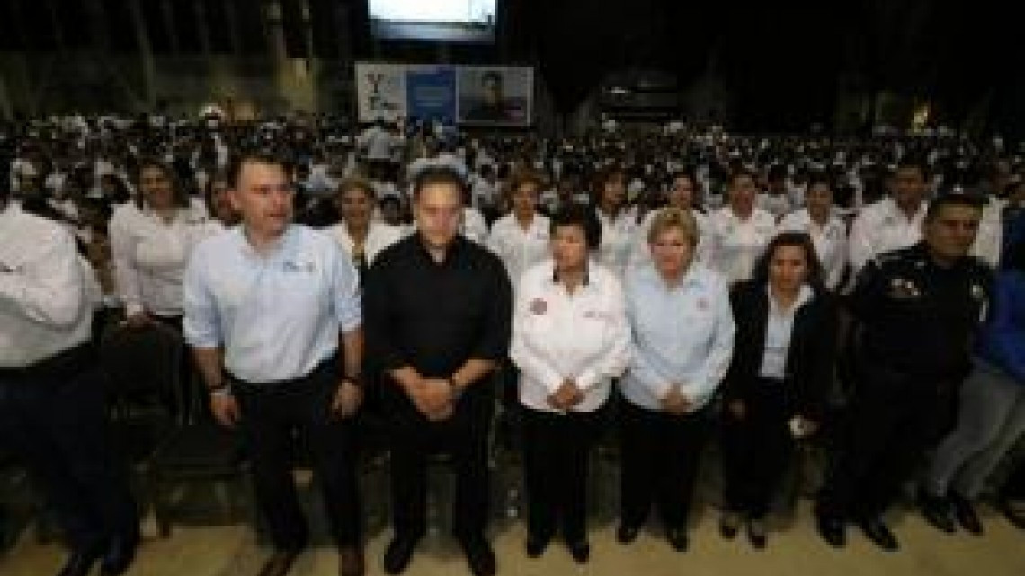 Alcaldesa asiste a la conferencia de "Pablo Escobar, una Historia para no repetir"