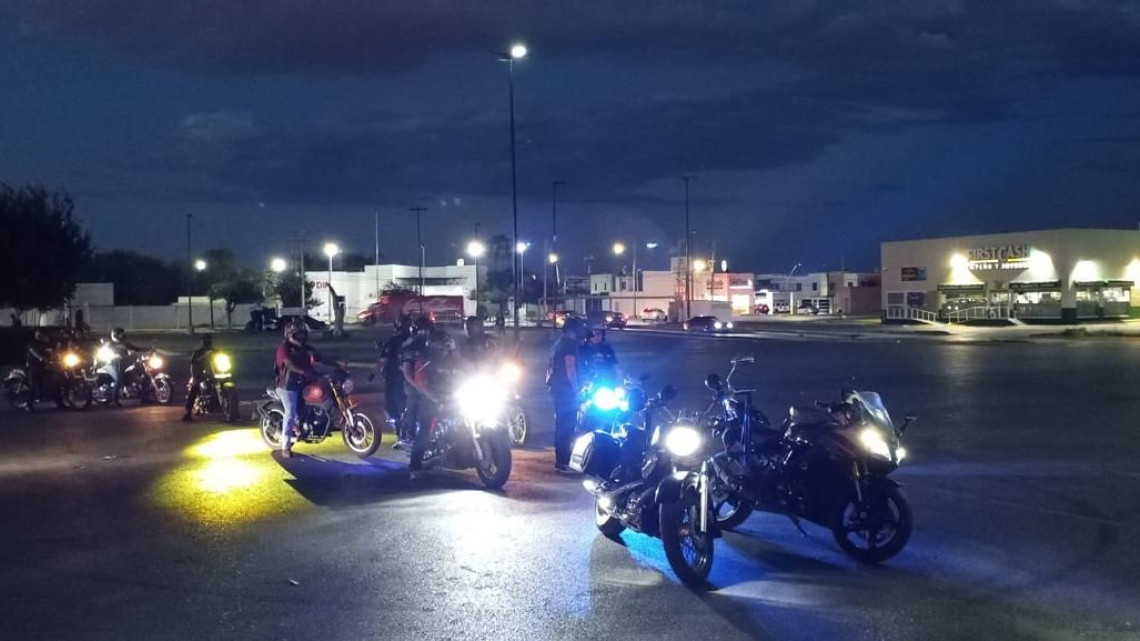 Motociclistas se suman a rodada por la seguridad vial