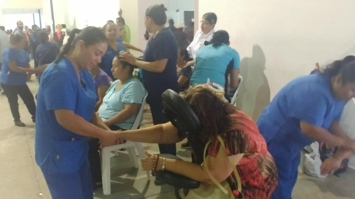 Previo al Día del Abuelo, más de mil abuelitos festejan su día