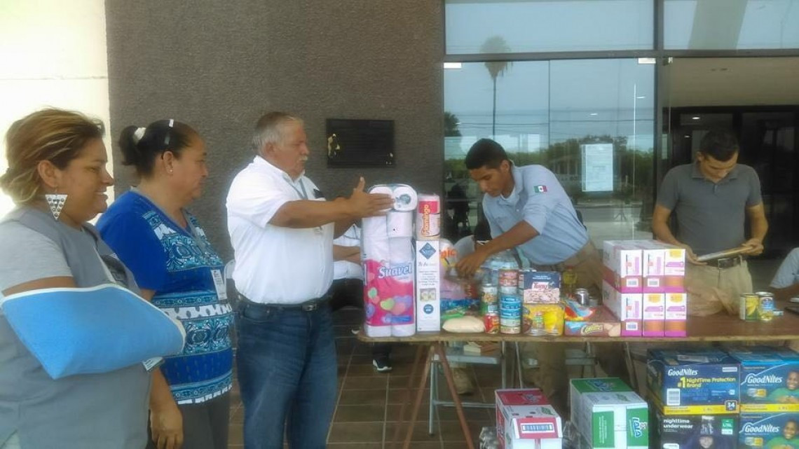 Rafael Salas apoya con vivieres a los afectados por el terremoto