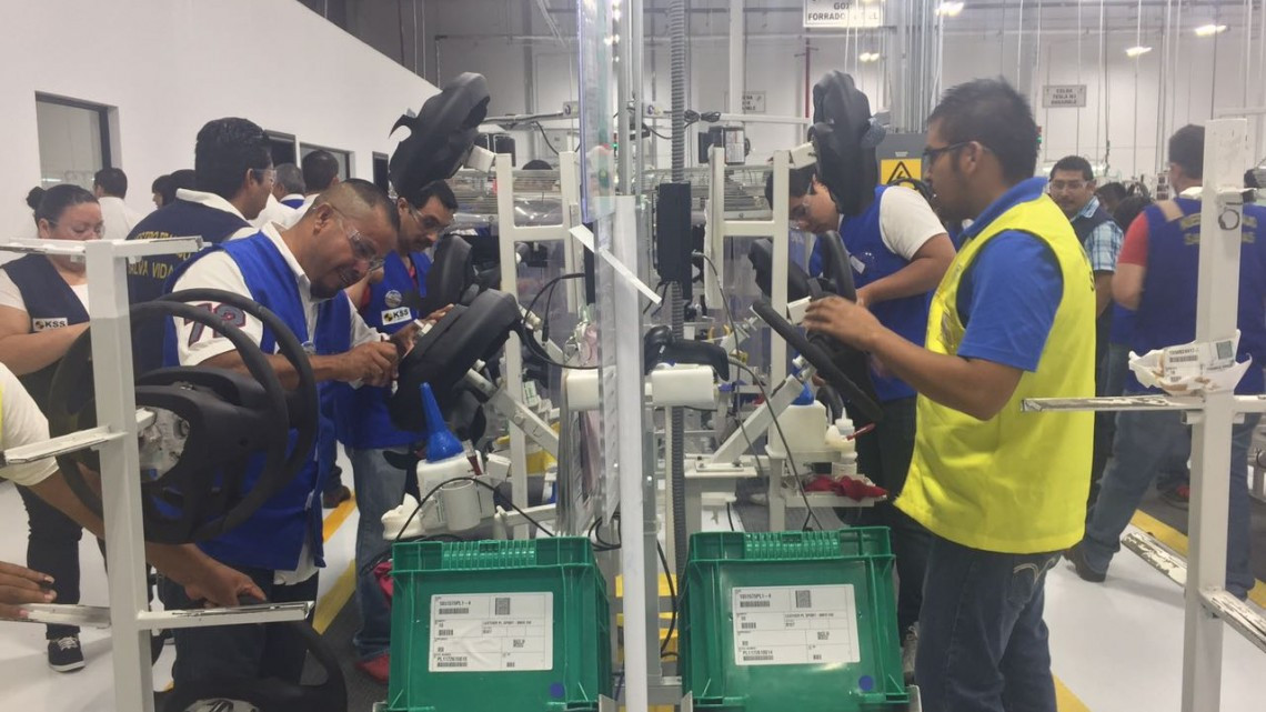 Inauguran autoridades nueva maquiladora en Matamoros 