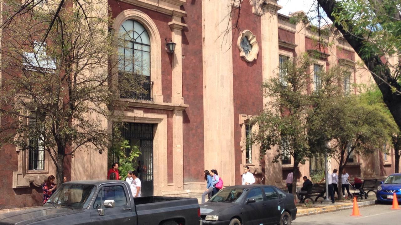 Cortan la luz a oficiales centrales de Salud