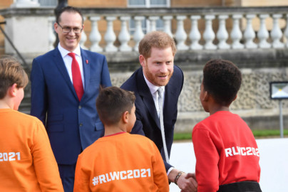 Príncipe Harry acude a su último compromiso como parte de la realeza británica